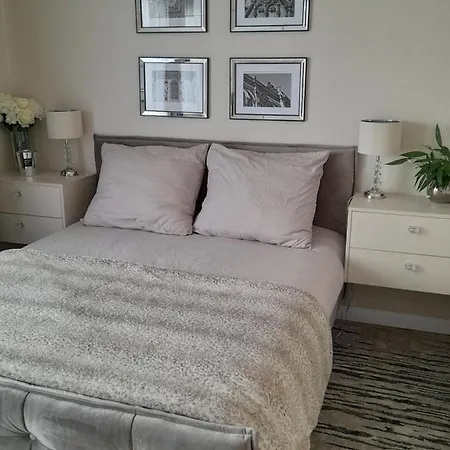 Beige Mood * ורוצלב