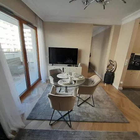 Beige Mood アパート